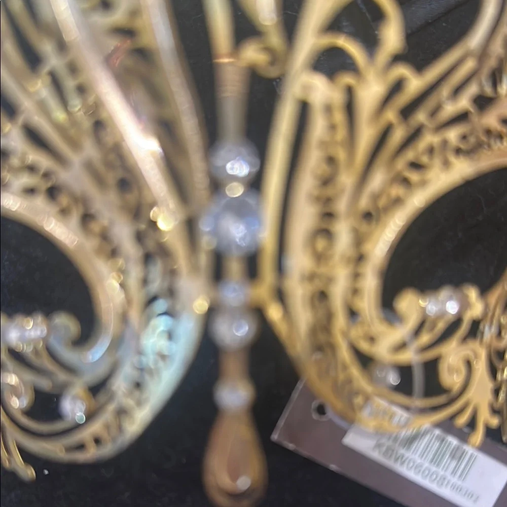 Luxurious Gold Filigree Masquerade . New with tags